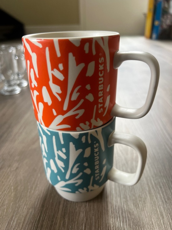 Starbucks Other - Starbucks Set of 2 Stackable Mugs